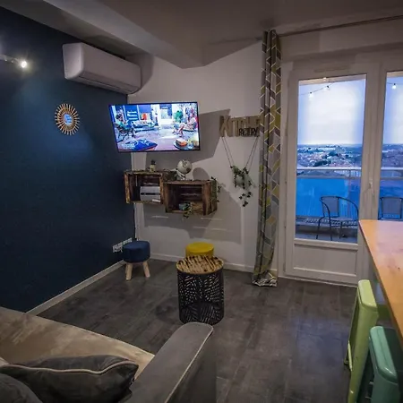 Apartamento Centre Avec Balcon Et Parking Carcassonne